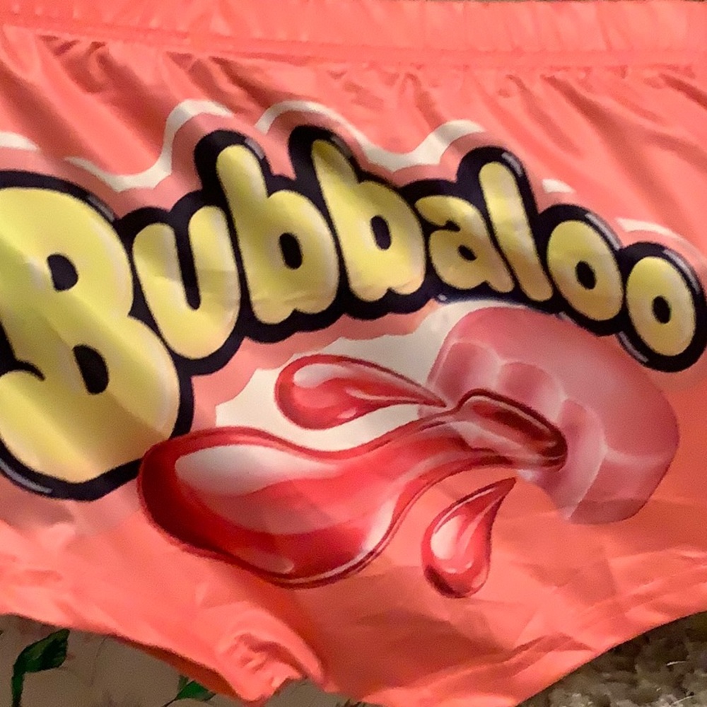 Booty shorts woman💥